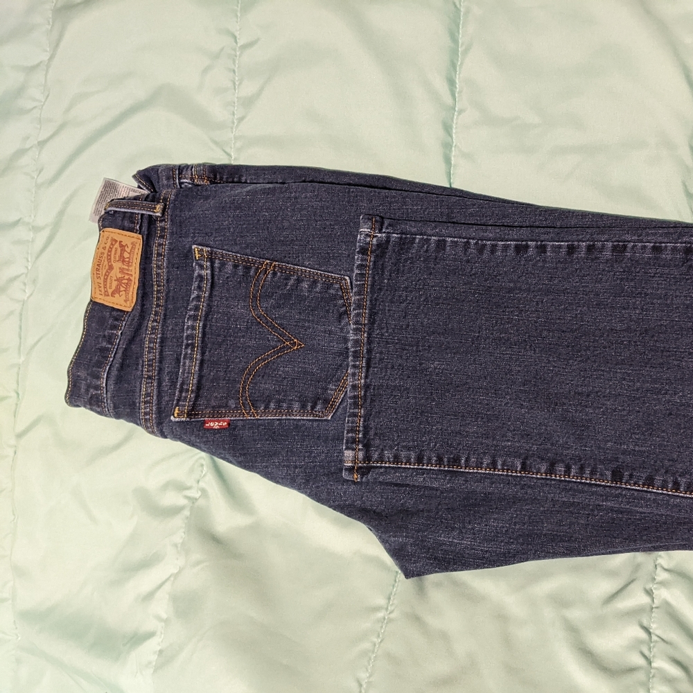 Levi's - Picture 3 of 6